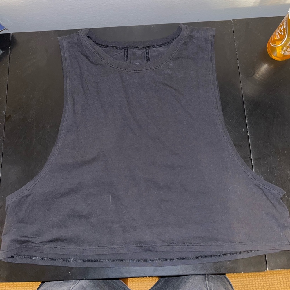 Lululemon cropped tank
